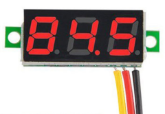 3-stelliges digitales Voltmeter (rot)
